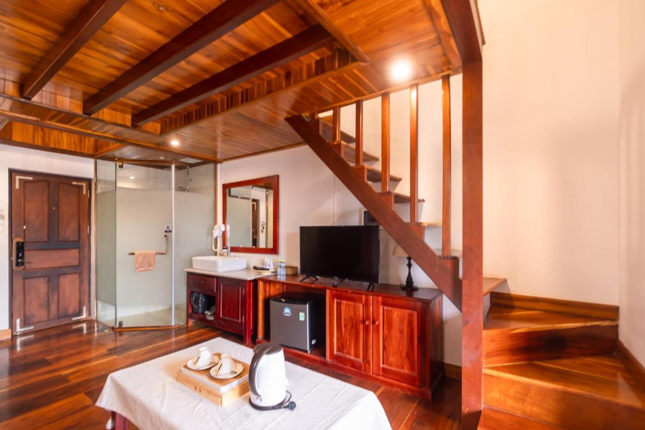 Wisdom Mystery Hotel Luang Prabang Esterno foto