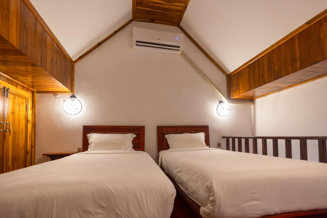 Wisdom Mystery Hotel Luang Prabang Esterno foto
