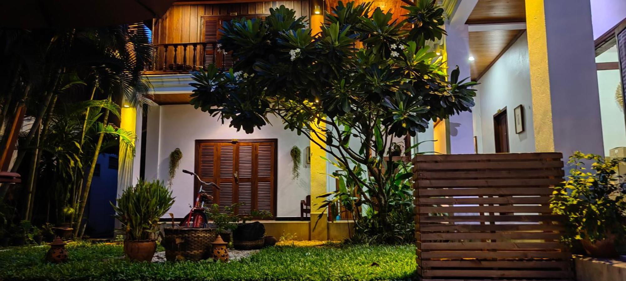 Wisdom Mystery Hotel Luang Prabang Esterno foto